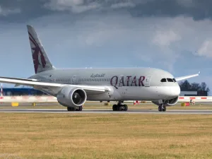 Qatar Airways Grounds Airbus A350s As Fuselage Degrading