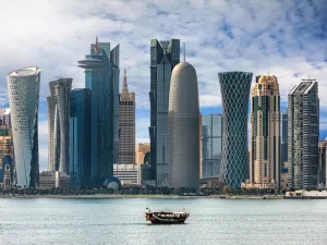 Qatar Announces Minimum Wage, Facilitates Job Transfer