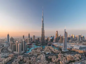UAE: Non-Oil Sector's Contribution to GDP Tops 72% in 2021