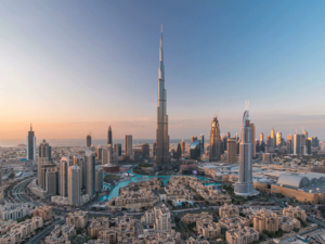 UAE: Non-Oil Sector's Contribution to GDP Tops 72% in 2021
