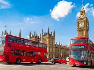The British economy grew less than expected in the first quarter, as the winter wave of Omicron-variant COVID-19, a skills shortage, and an intensifying cost-of-living crisis all weighed on output.