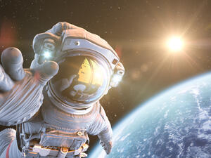 Bidder Pays $28 Million Ticket for Space Ride With Amazon's Bezos