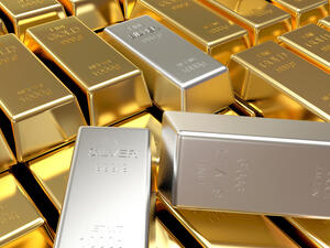 Analysts: Gold to Surge to $1,900 in The Near Future