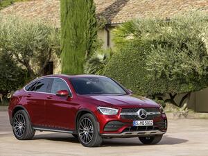 تتميز سيارة GLC كوبيه بمظهرها الديناميكي وأناقة خطوطها.