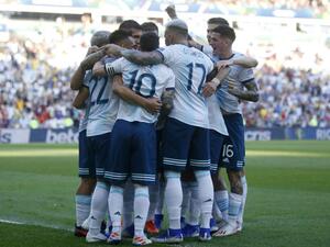 الأرجنتين إلى نصف النهائي