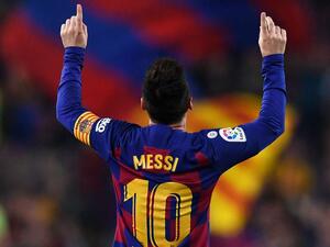 ميسي يتألق مجدداً