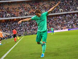 مودريتش يحتفل بهدفه الجميل