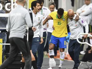 إصابة نيمار تربك المدرب تيتي
