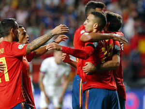 إسبانيا تسحق جزر فارو