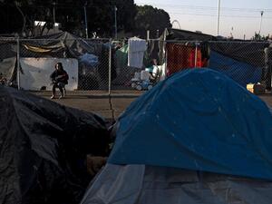 First bus from Texas drops migrants in Washington DC after Greg Abbott pledge