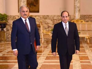 Egyptian president Abdel Fattah al-Sisi (R) meeting Libyan strongman Khalifa Haftar (L) at the Ittihadia presidential Palace in the capital Cairo, April 14, 2019. (AFP)