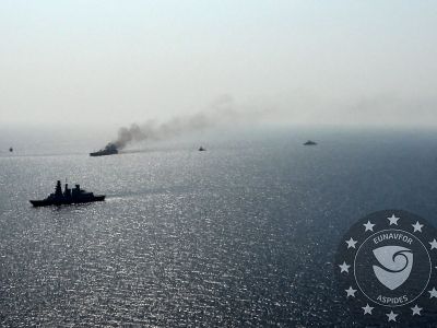 Armed boats approach merchant ship off Yemen, prompting crew to take shelter