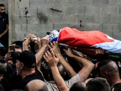 مركبات إسعاف متضررة في قطاع غزة وسط أزمة متفاقمة في خدمات النقل الطبي