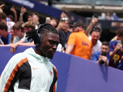 مانو كونيه لاعب وسط منتخب فرنسا الذي تألق في كأس العالم 2026
