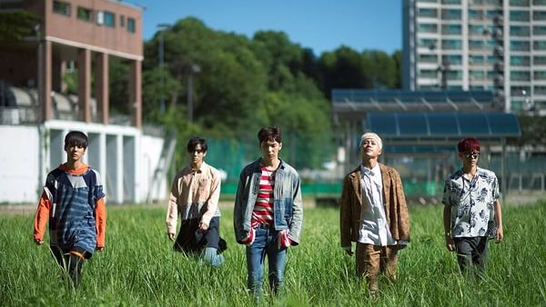 امفاكت وسوبونغ في حفل حي في دبي