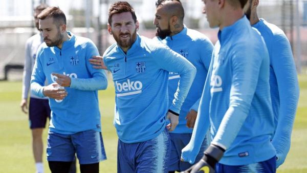 جانب من تدريبات فريق برشلونة