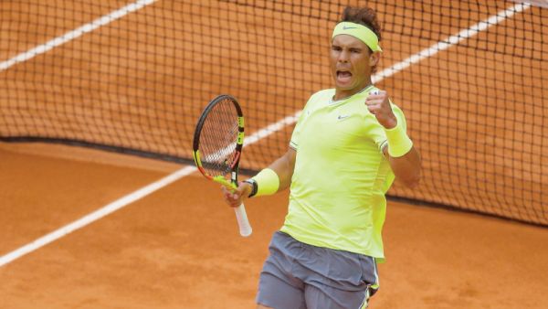 نادال يحتفل بفوزه