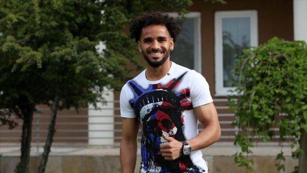 Former Barcelona footballer Douglas also played for Sporting Gijon, Benfica and Sivasspor on loan in last 3 seasons (Photo: AA)