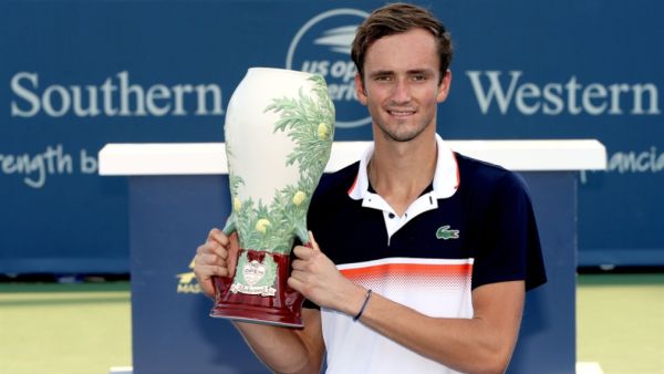 دانييل ميدفيديف