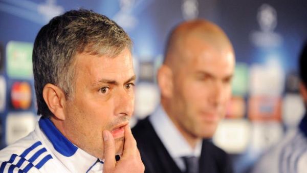 صورة أرشيفية لزيدان ومورينيو