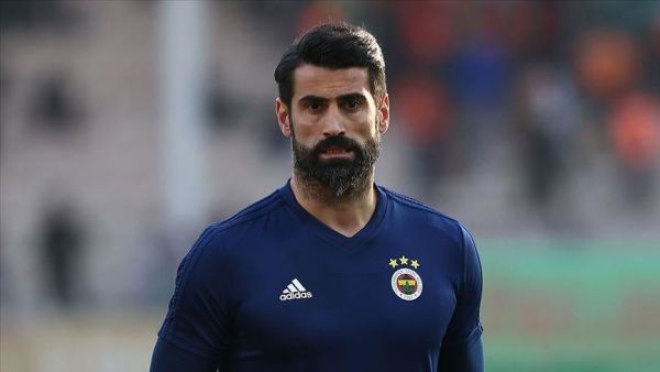 37-year-old Turkish goalkeeper to be included in coaching staff of Fenerbahce
