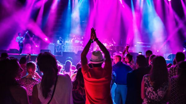 روك ذا وورلد - سيف ذا بلانيت