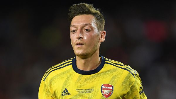 The former Gunners defender has questioned the effort being put in by the German playmaker and told him to stop making excuses for being overlooked