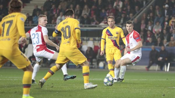 ميسي يتألق مجدداً