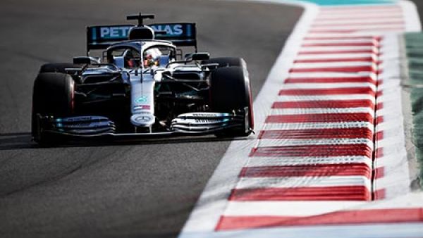 هاميلتون يسعى للفوز بسباق أبو ظبي