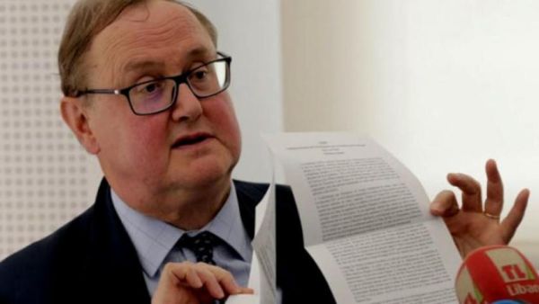 تنظر مصادر سياسية غير فرنسية بعين الشك لجهة حصول مؤتمر حول لبنان في غياب حكومة جديدة