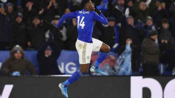 إيهياناتشو يحتفل بهدفه