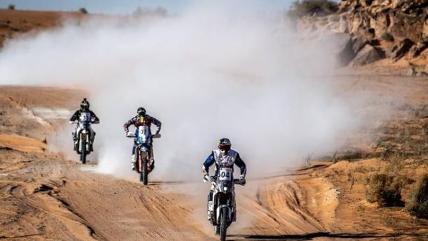 Al-Balooshi and Sufyan Al-Omar maintain bike and quad leads (Photo: SG)
