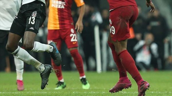 28-year-old footballer to undergo operation in following days (Photo: AA)