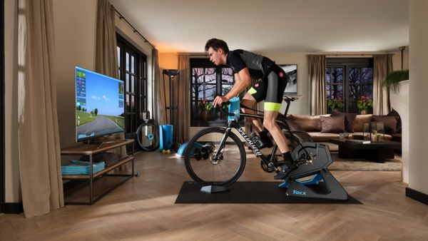 مبادرة مضمارك في بيتك