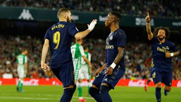 تدعيم هجوم ريال مدريد أولوية لزيدان