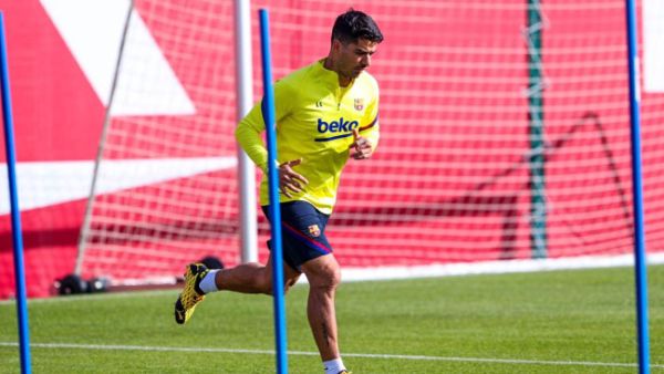 سواريز خلال التدريبات