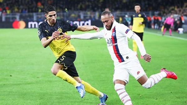 نيمار (يمين)