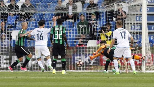 لاتسيو يسقط على أرضه