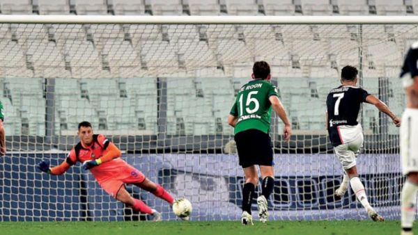 رونالدو ينقذ يوفنتوس من ركلتي جزاء