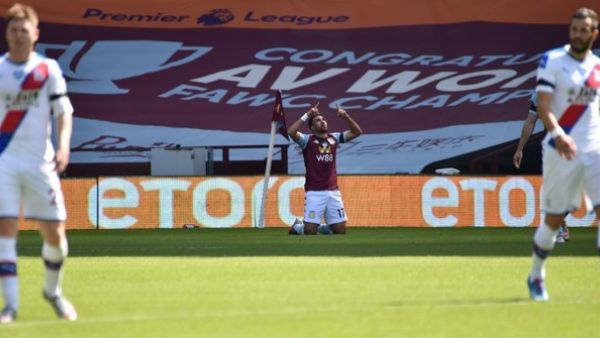 Egyptian midfielder Mahmoud Trezeguet celebrates scoring his team’s second goal during the English Premier League football match between Aston Villa and Crystal Palace on July 12, 2020. (Photo: Arab News)