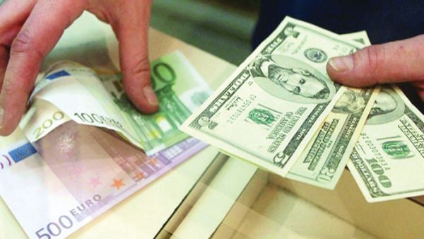 Moody’s: Global Remittance to Plummet 20 Percent in 2020