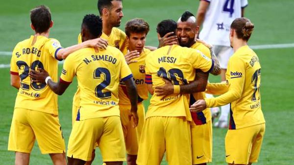 برشلونة يتطلع لتخطي عقبة نابولي