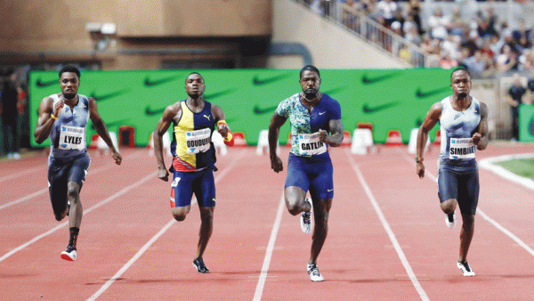 تشكل الجولة الأولى المقررة على ملعب «لويس الثاني» نقطة الانطلاق لموسم متعثر بسبب فيروس كورونا