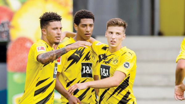 جايدون سانشو (يسار)