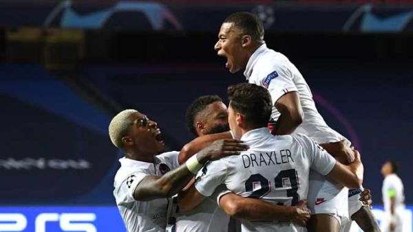 باريس يتطلع لبلوغ النهائي