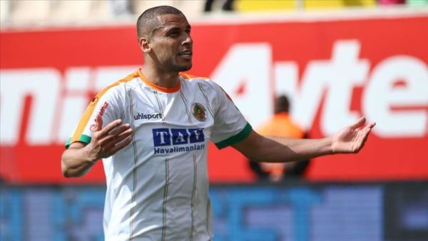 Center-back inks 2-year deal with Turkish Super Lig club (Photo: AA)