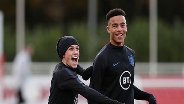 غرينوود وفودين خلال تدريبات منتخب إنجلترا