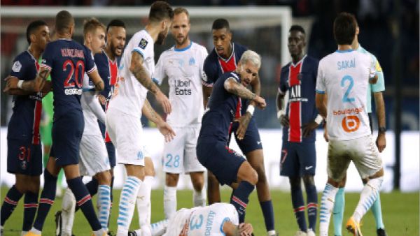 هل وُصف نيمار بالـ "قرد" خلال خسارة فريقه باريس سان جيرمان أمام غريمه مرسيليا في كلاسيكو الدوري الفرنسي؟