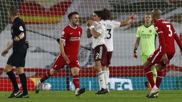 من مباراة ليفربول وآرسنال في الدوري الإنجليزي 