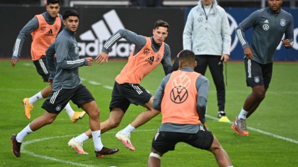 جانب من تدريبات منتخب ألمانيا